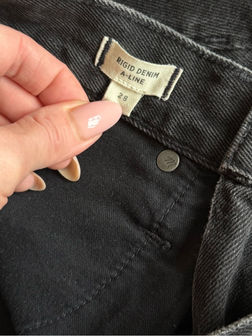 Madewell Black A-Line Denim Mini Skirt Lunar Wash Button Front, 28 - Picture 10 of 11